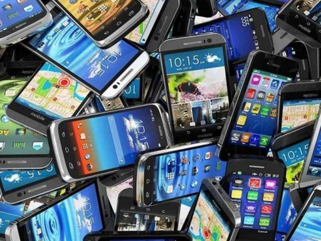 riciclo-smartphone riciclo smartphone