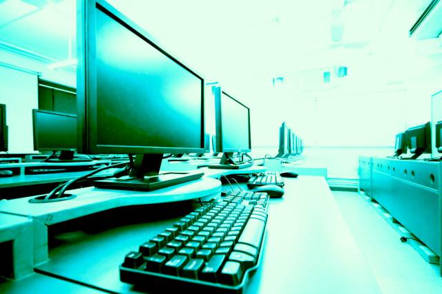 computer Fondazione Anno Zero