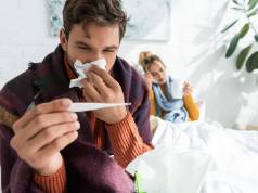 Raffreddori e virus respiratori: in arrivo un solo farmaco contro più infezioni raffreddore